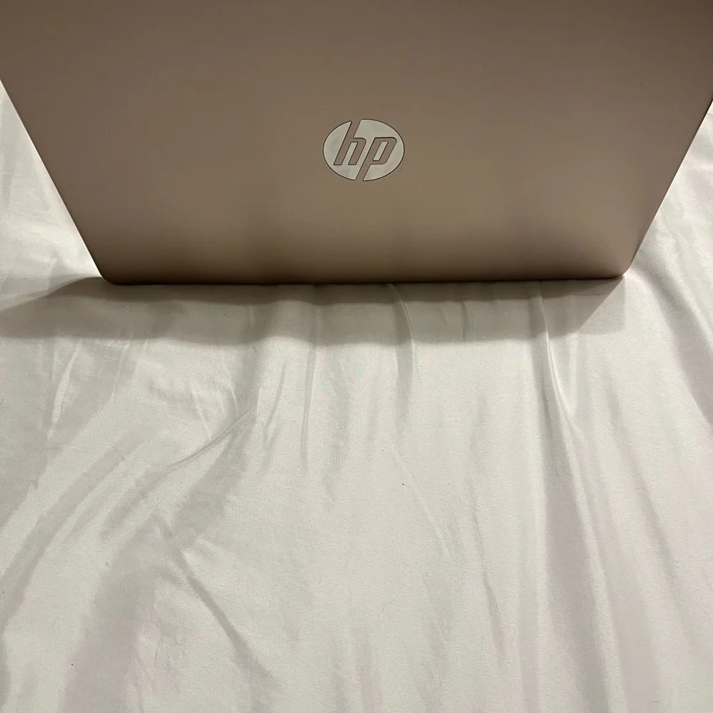 Like new HP Laptop 15-ef1073wm Rose Gold